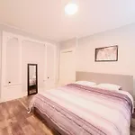 Serene Two-Bedroom Retreat - Close To Nyc