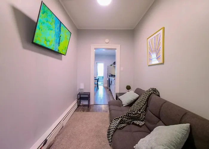 Serene Two-Bedroom Retreat - Close To Nyc