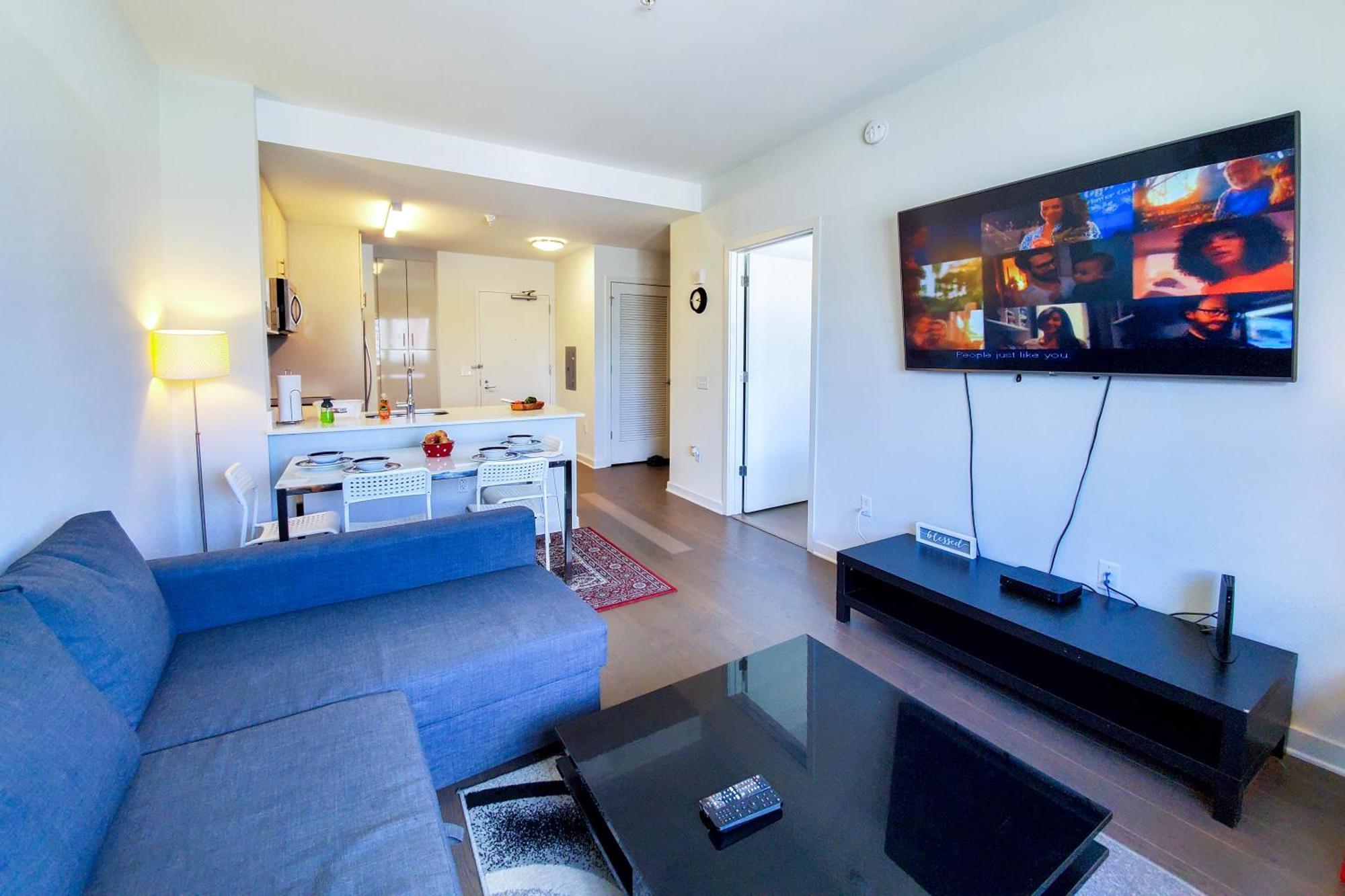 Posh 1 Bed Star Amenities Views Close To Newport Mall Subway Minimum 30 Days