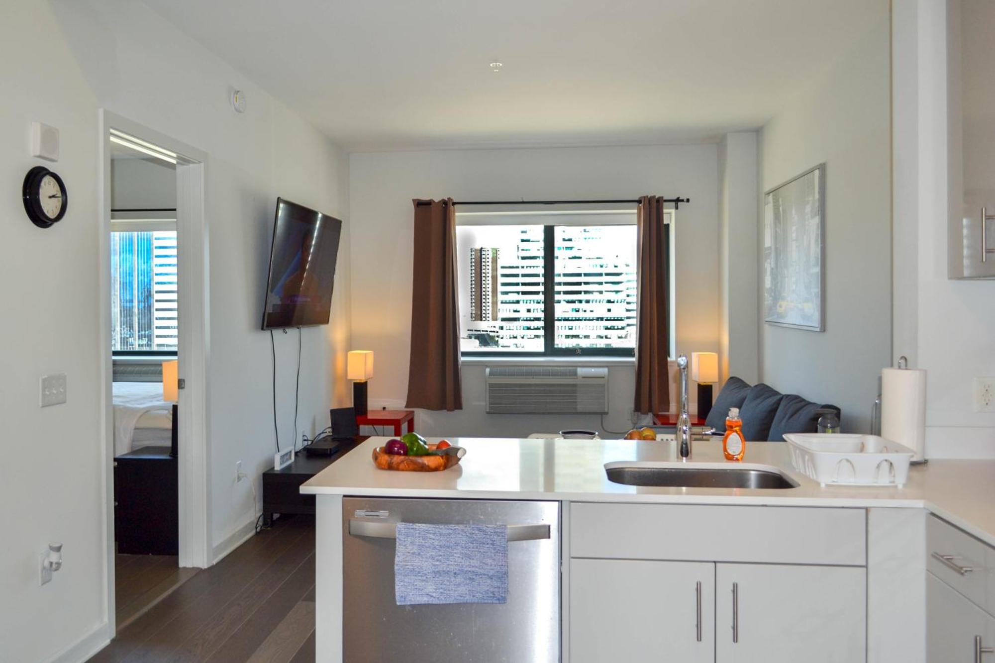 Posh 1 Bed Star Amenities Views Close To Newport Mall Subway Minimum 30 Days Apartment Jersey City