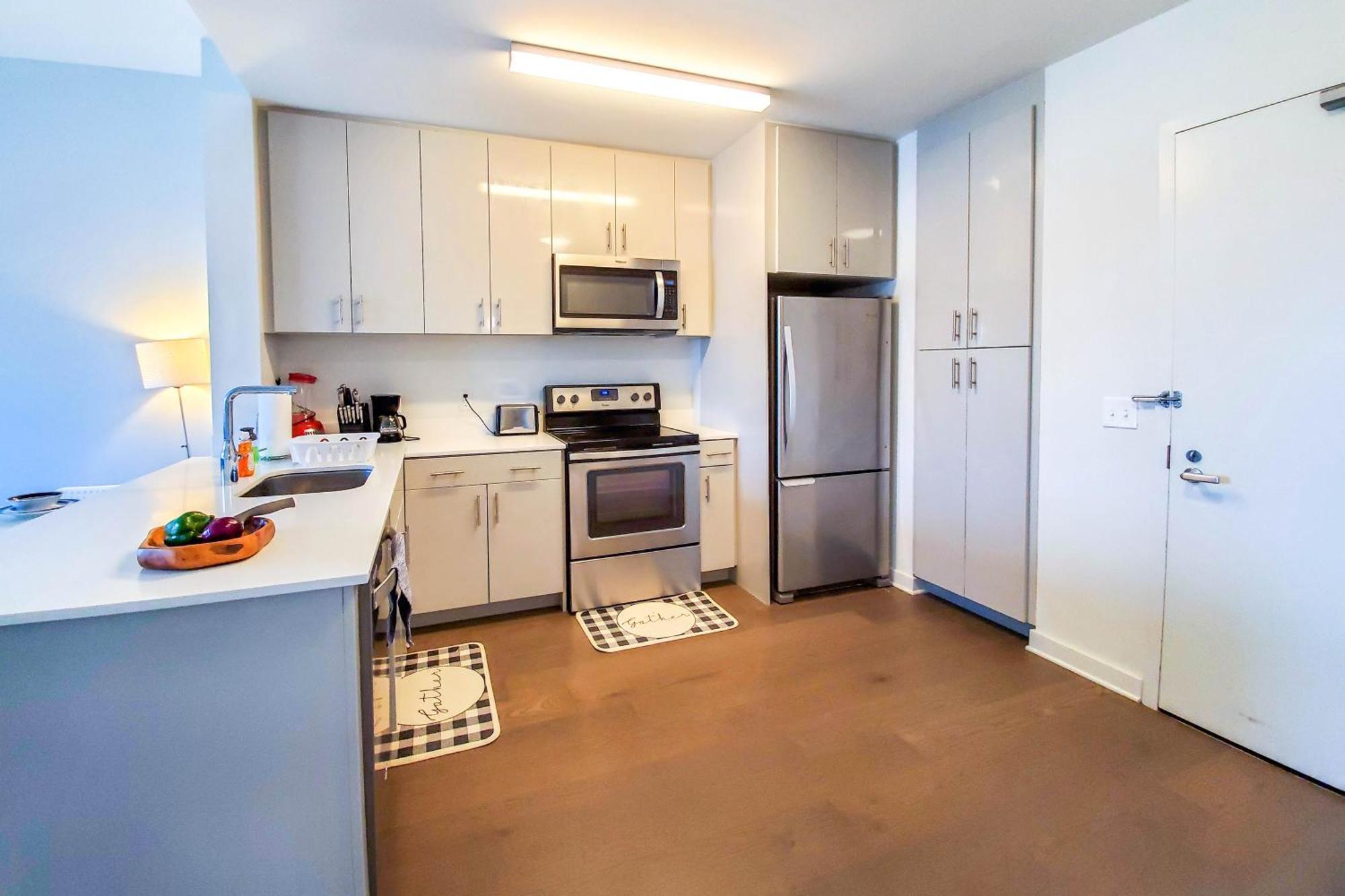 Posh 1 Bed Star Amenities Views Close To Newport Mall Subway Minimum 30 Days Apartment Jersey City