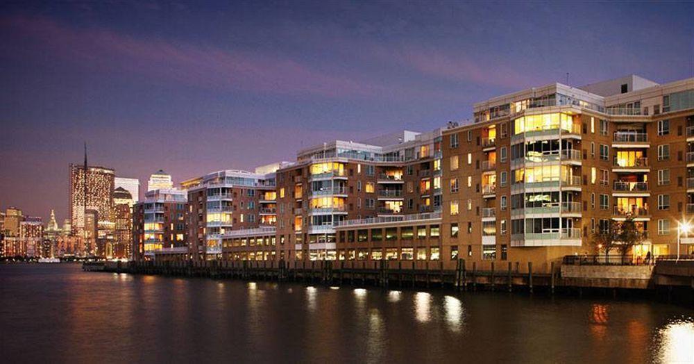 Dharma Jc At Exchange Place Apartment