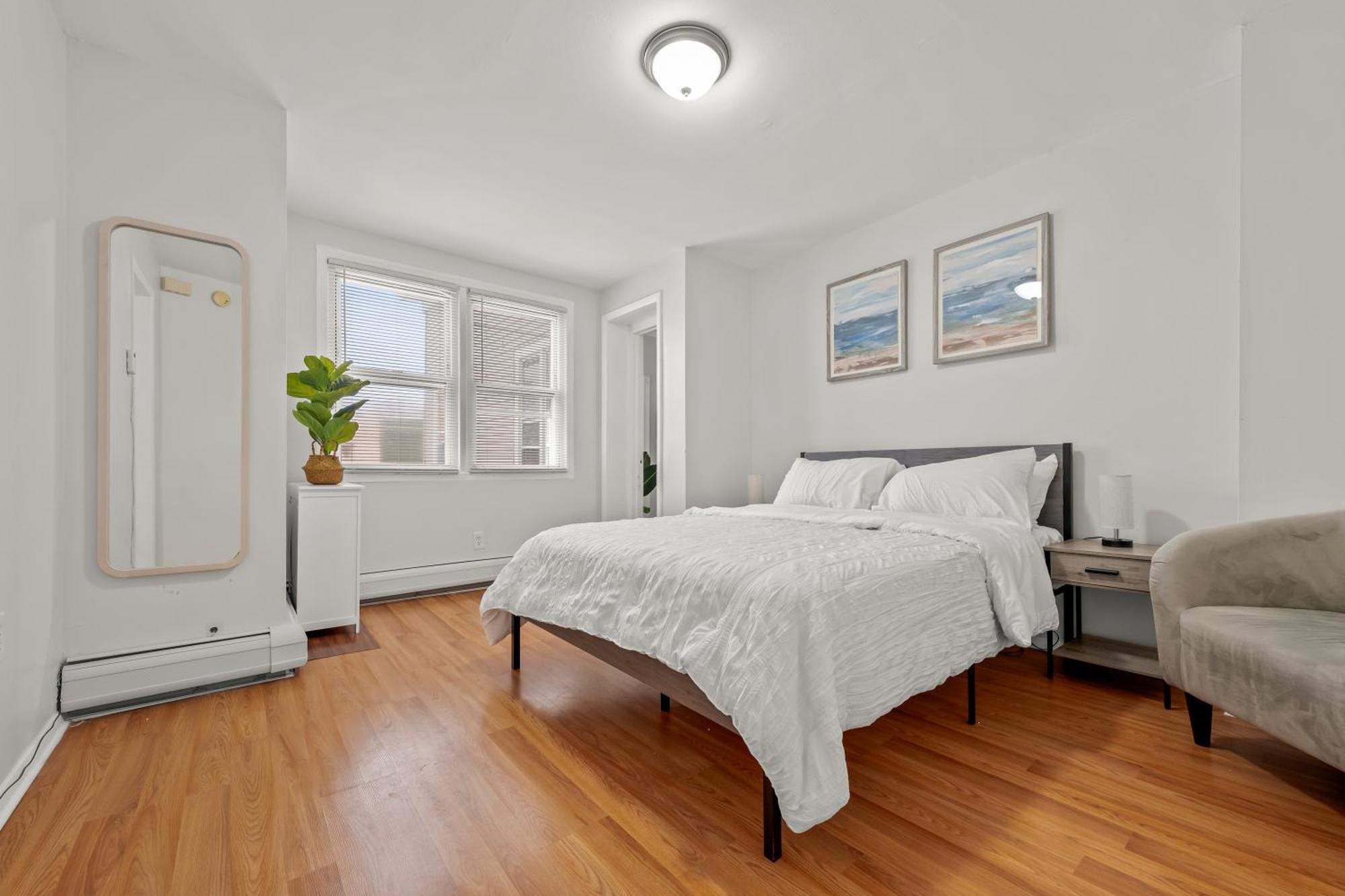 Apartment Spacious 3-bedroom Near Nyc - 15min To Times Square, Empire State Building, Park, Statue Of Liberty Jersey City
