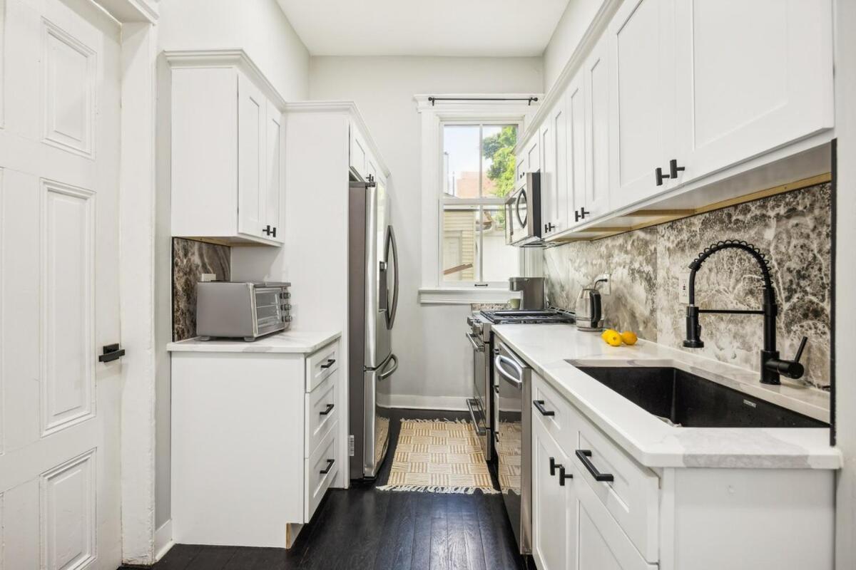 Chic & Modern - 30 Mins To Nyc Apartment