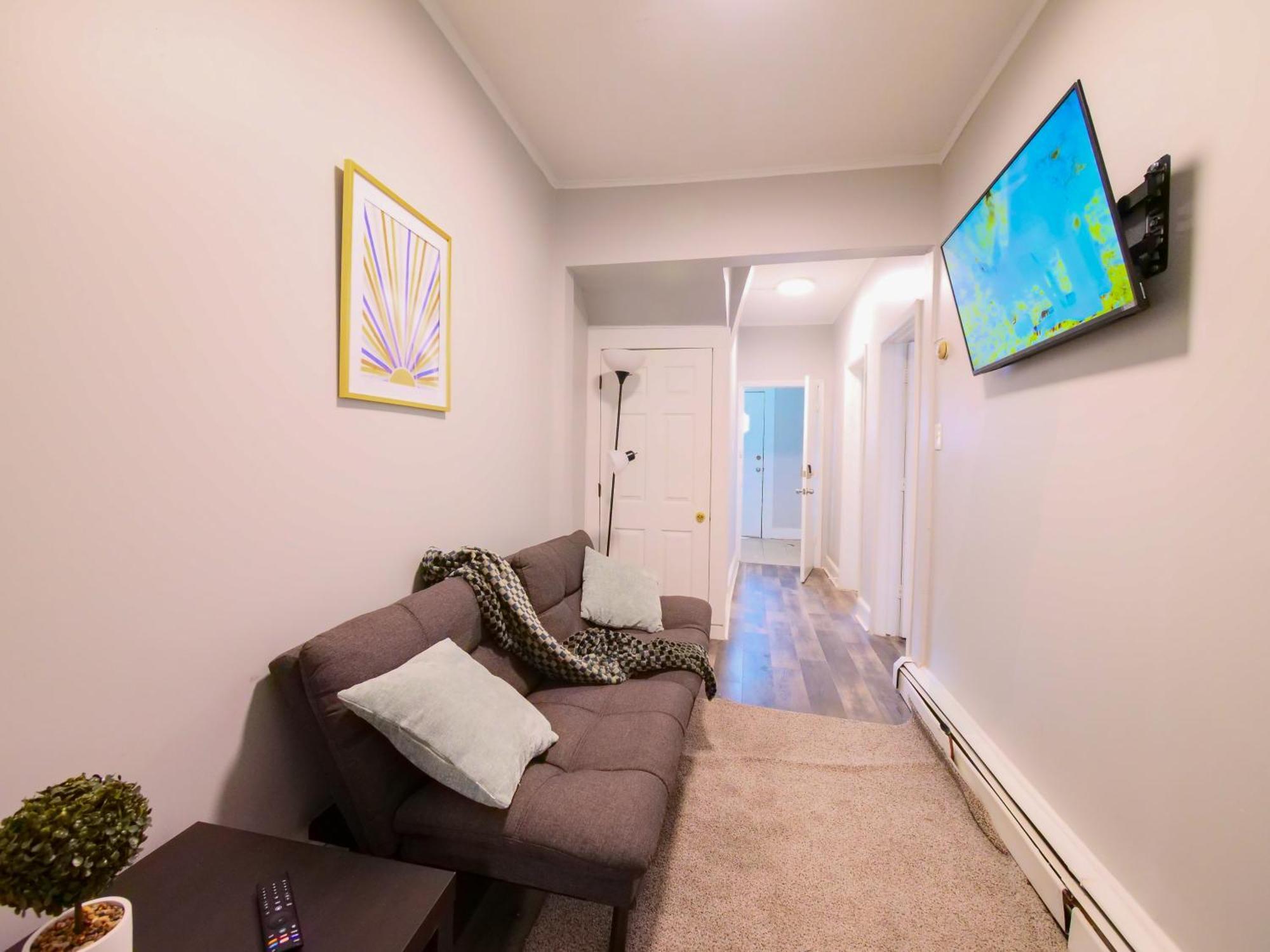 Apartment Serene Two-bedroom Retreat - Close To Nyc Jersey City