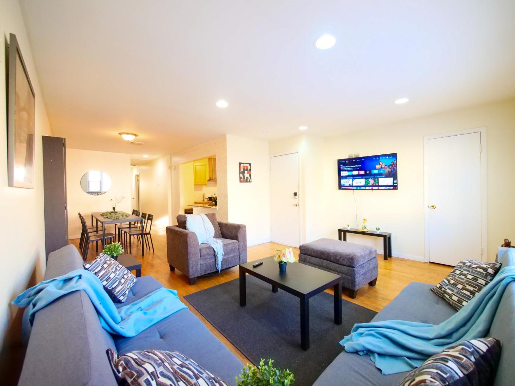 Roomy And Upscale 2br Near Nyc Apartment