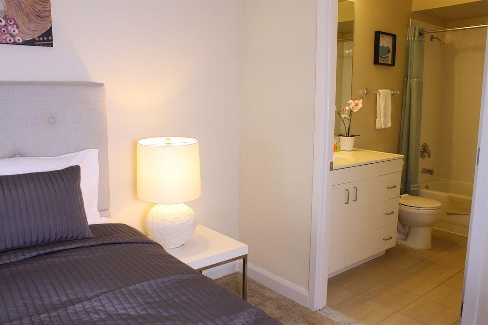 Dharma Jc At Exchange Place Apartment Jersey City