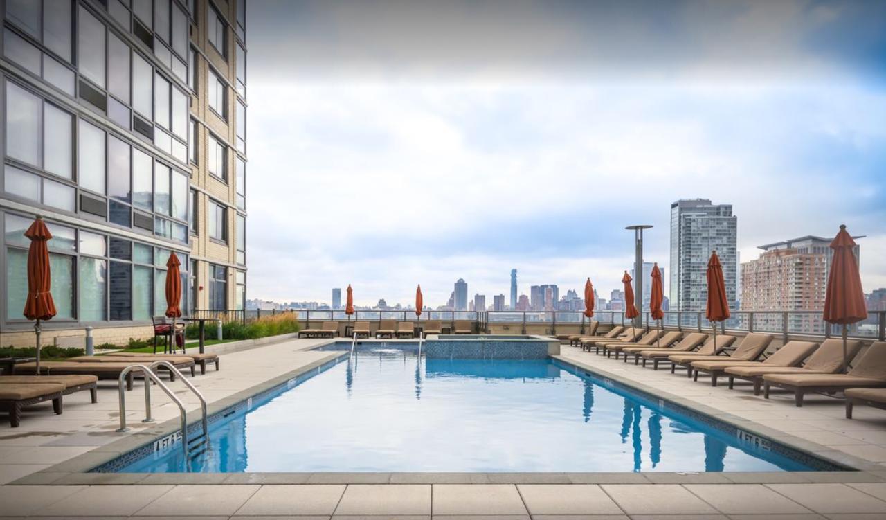 Apartment M At Newport Jersey City
