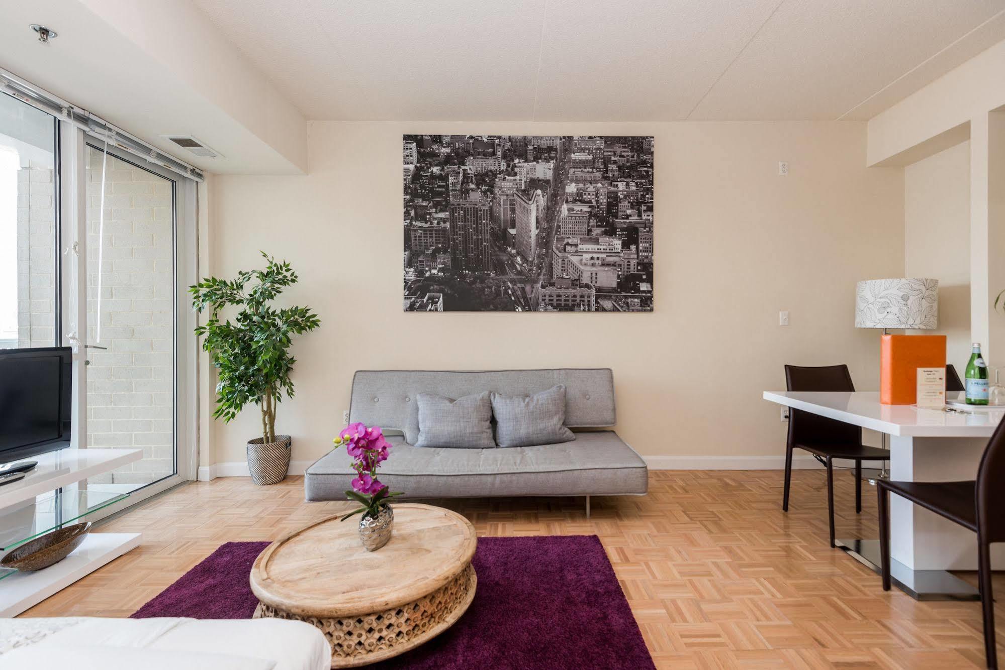 Dharma Jc At Exchange Place Apartment *