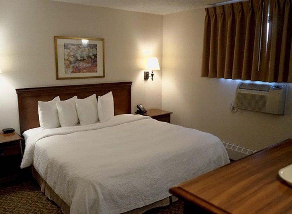 Holland Free Parking Jersey Hotel 3*