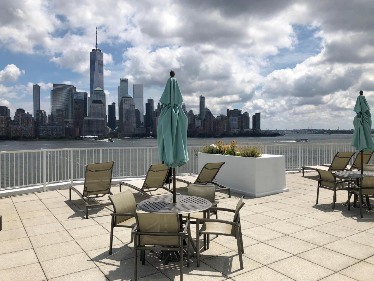 Dharma Jc At Exchange Place Apartment
