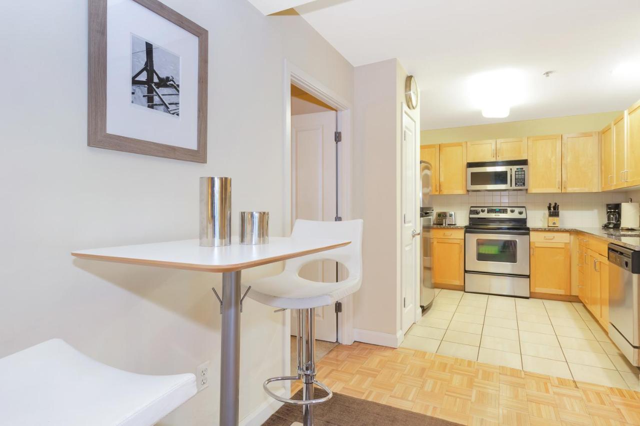 Dharma Jc At Exchange Place Apartment Jersey City